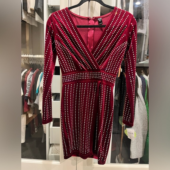 WINDSOR *NWT* Alexa Velvet Wrap Dress Burgundy Sparkly Longsleeve Mini Dress XS - Picture 4 of 8